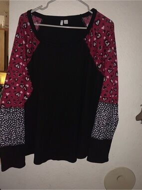 Cato Black Top with Pink Heart-Print Raglan Sleeves